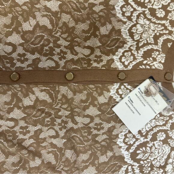 Bob Mackie Wearable Art Women’s Button-Up Cardigan Sweater - size M - Picture 4 of 10